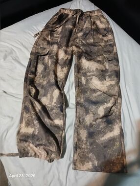Baggy Camo Pants Girl Size 10/12